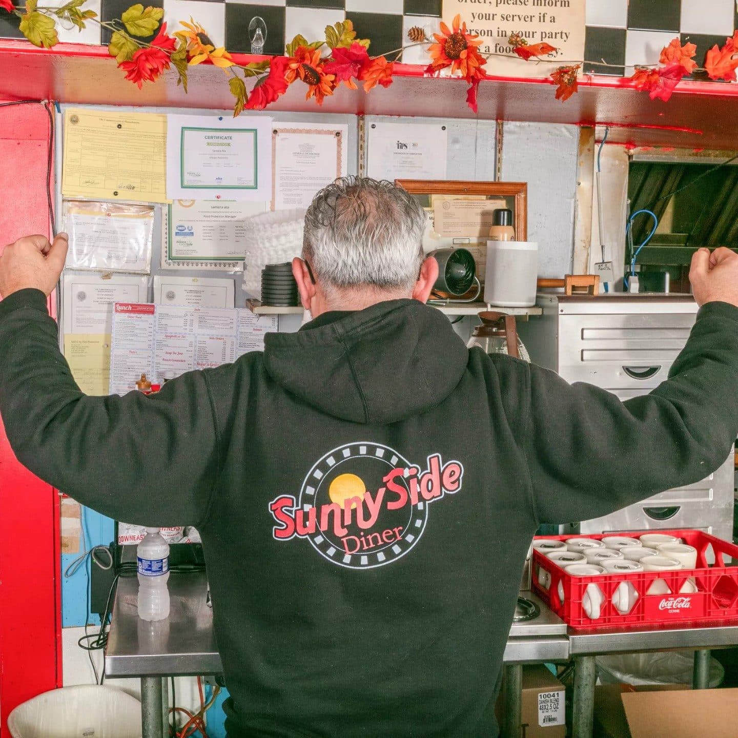 Sunnyside Diner building sign